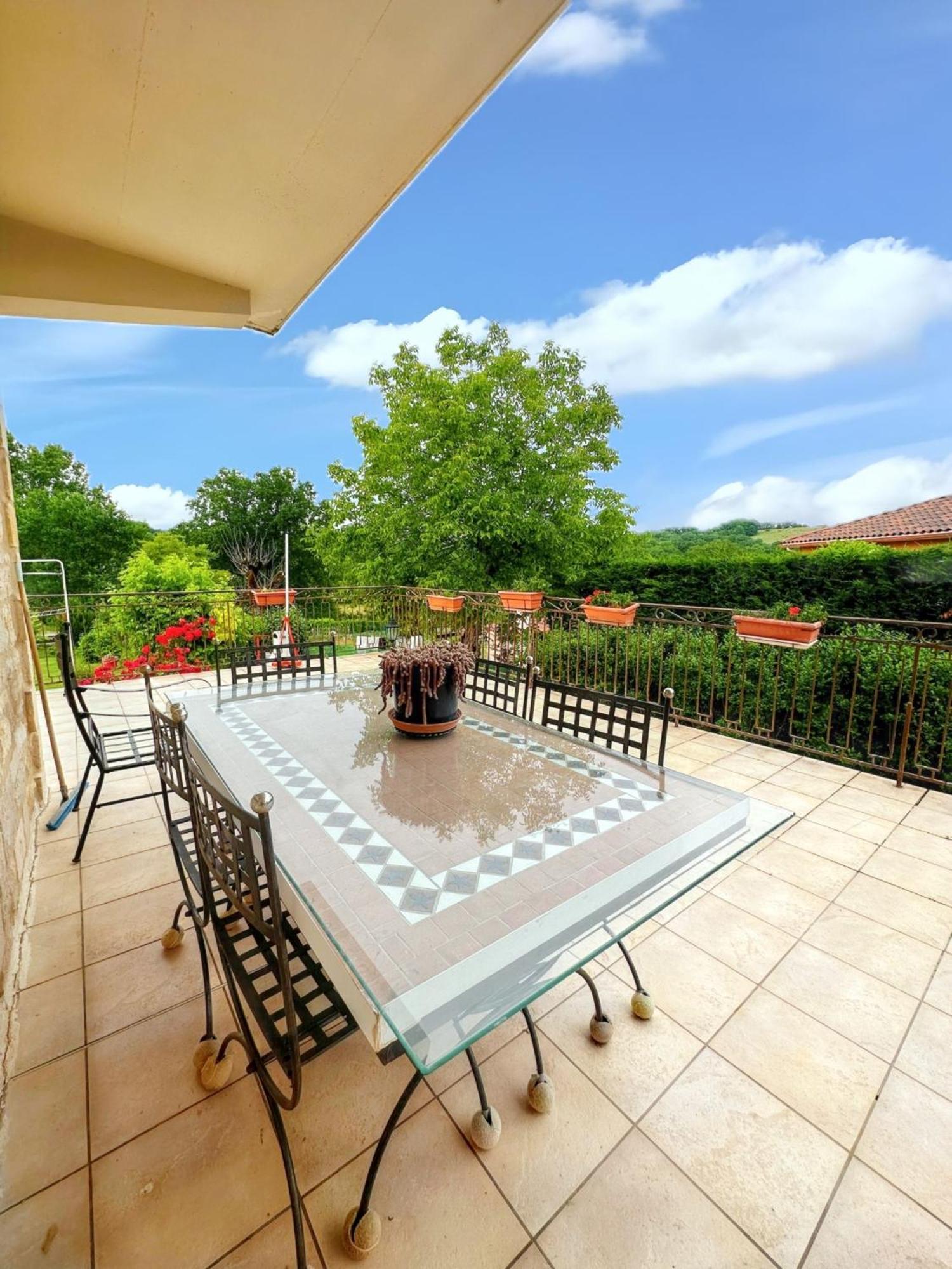 Appartement Charmant A Toulonjac Avec Jardin Et Terrasse 110 M² ภายนอก รูปภาพ