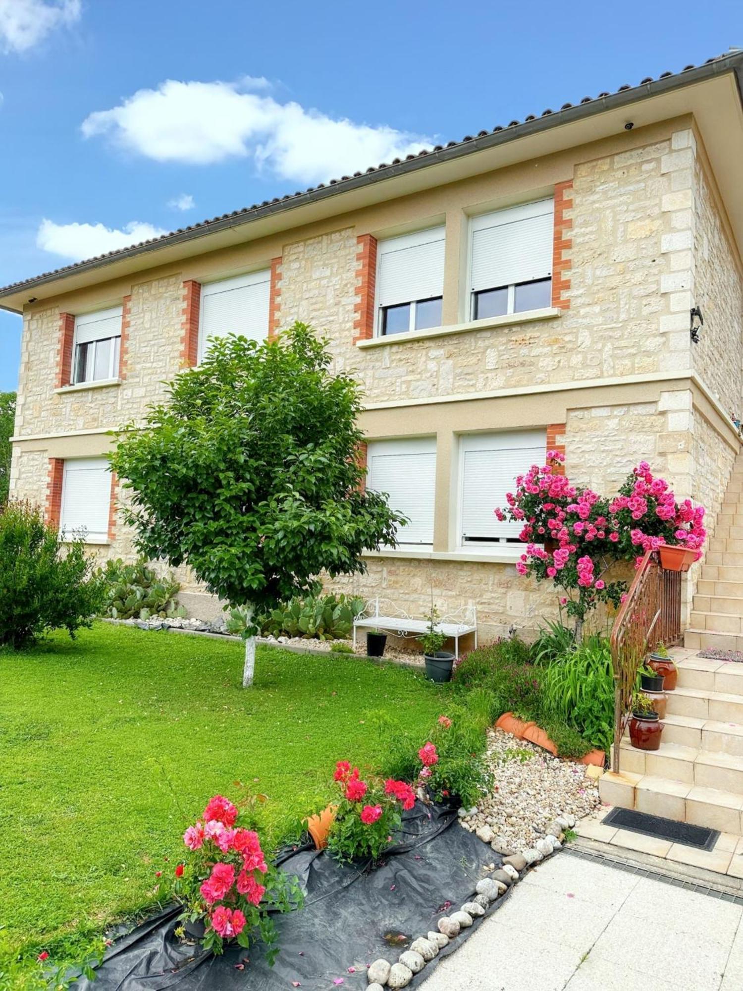 Appartement Charmant A Toulonjac Avec Jardin Et Terrasse 110 M² ภายนอก รูปภาพ